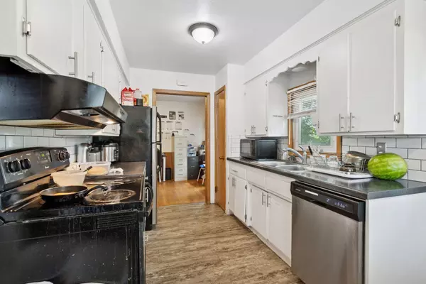Saint Louis Park, MN 55426,3537 Aquila AVE S