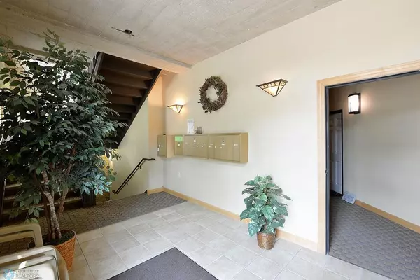 Fargo, ND 58102,210 11th ST N #104