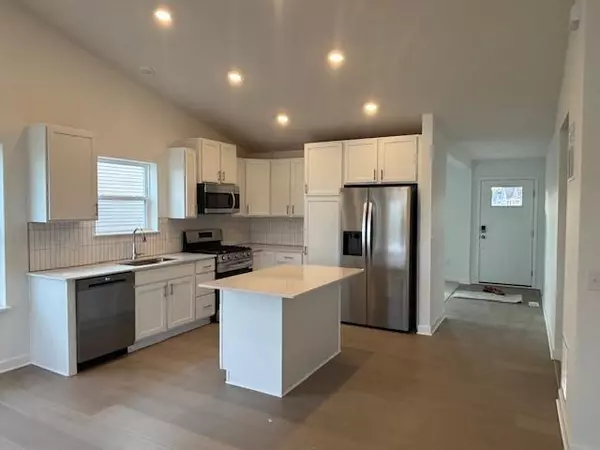 Lino Lakes, MN 55038,7646 Rainy LN