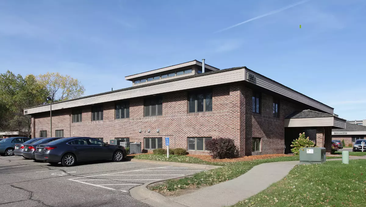 Saint Louis Park, MN 55416,5851 Cedar Lake RD S