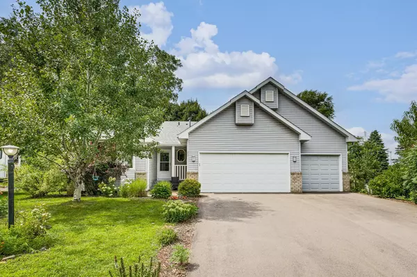 Little Canada, MN 55117,27 Maple LN
