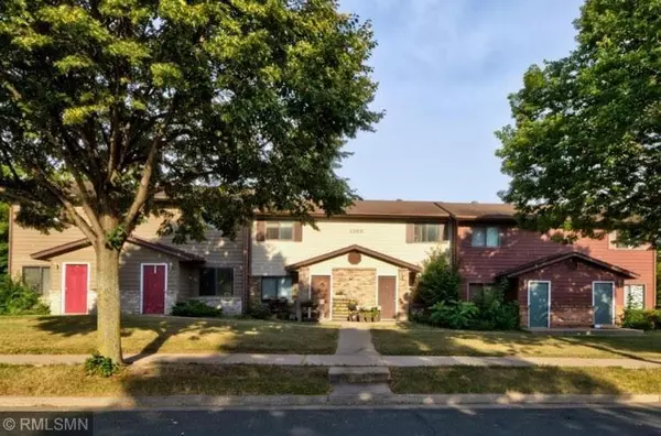 1285 Bartosh LN ##4, River Falls Twp, WI 54022