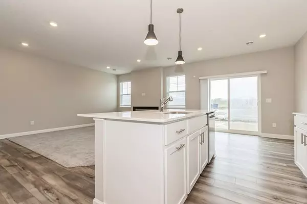 Waconia, MN 55387,170 Huntington DR