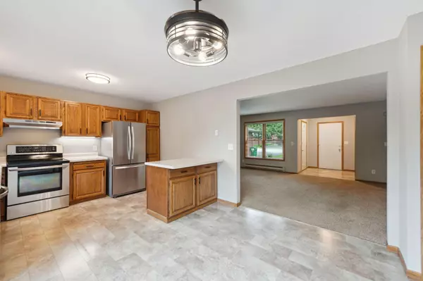 Hudson, WI 54016,503 Hunter Hill RD