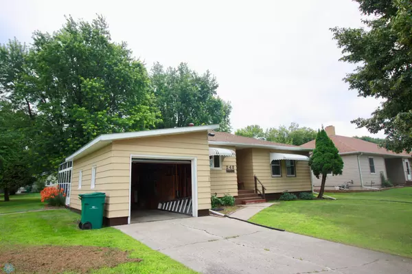 Breckenridge, MN 56520,242 Oak ST