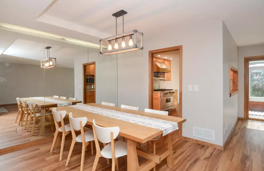 3838 Lakeland AVE N, Robbinsdale, MN 55422