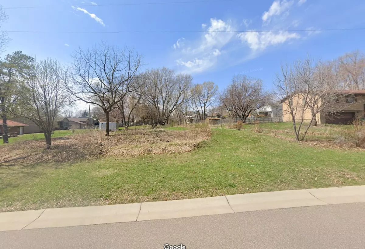 Maple Grove, MN 55311,8683 Peony LN N