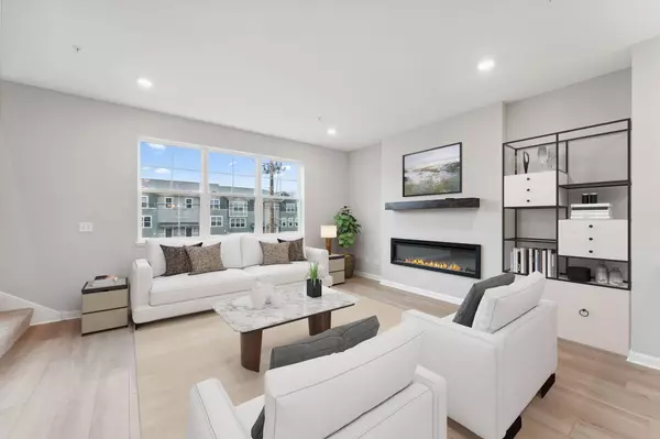 West Saint Paul, MN 55118,1541 Traverse Lane