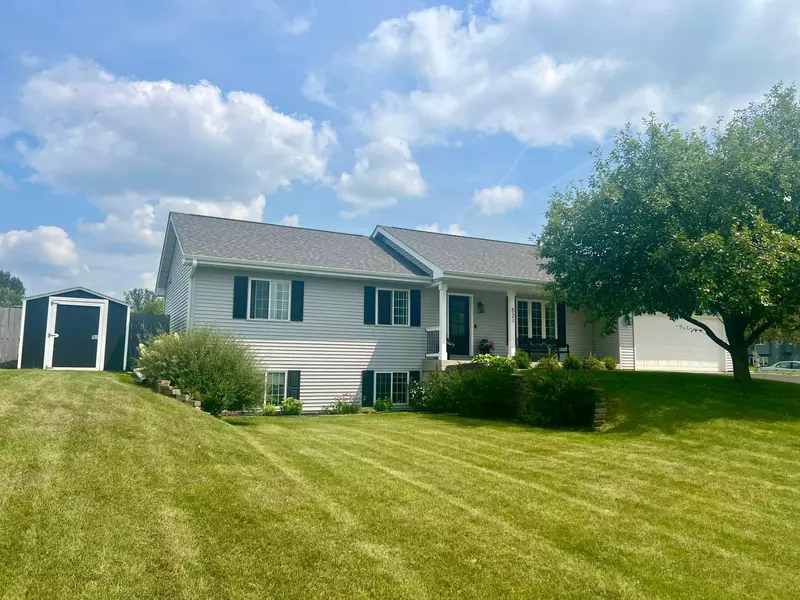 521 15th AVE, Baldwin, WI 54002