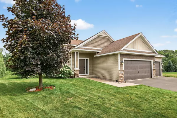 1047 152nd LN NW, Andover, MN 55304