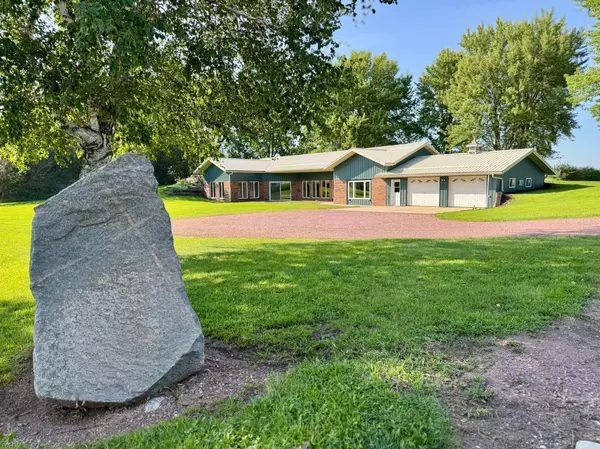 Windom, MN 56101,46739 900th ST