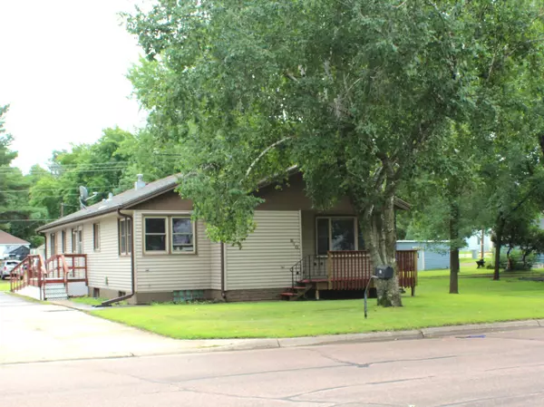 910 6th ST NE, Little Falls, MN 56345