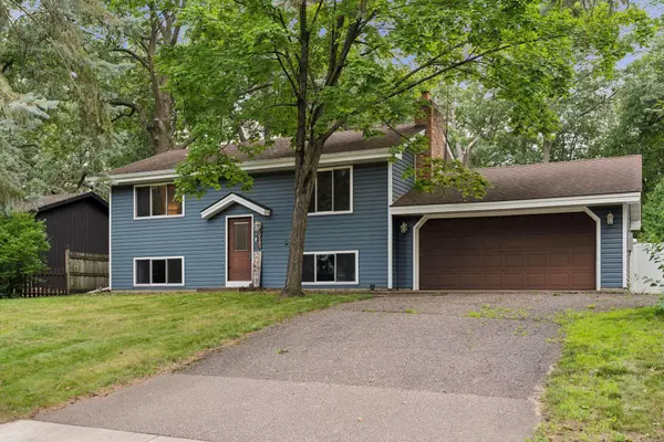 5545 Saint Michael ST, Mounds View, MN 55112