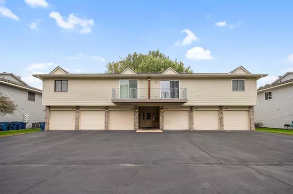 Vadnais Heights, MN 55127,3304 Greenbrier ST #3304C