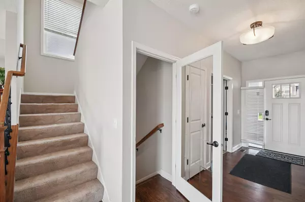 Woodbury, MN 55129,9834 Glacial Valley Alcove