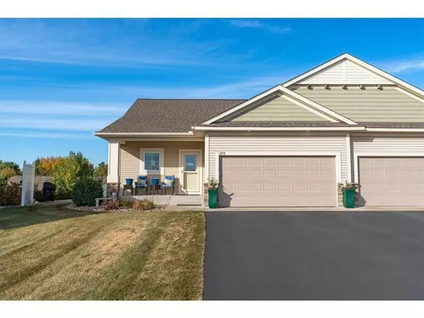1575 Evan CT, New Richmond, WI 54017