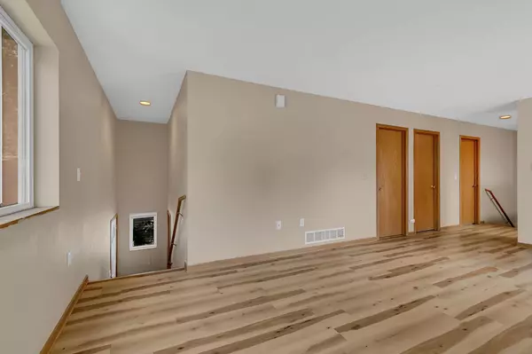 Saint Cloud, MN 56303,110 18th AVE N
