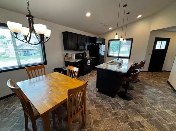 Rockford, MN 55373,4001 Iris CT