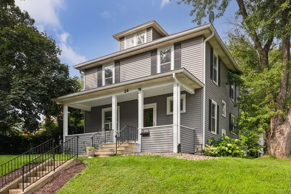 Faribault, MN 55021,24 4th AVE SW