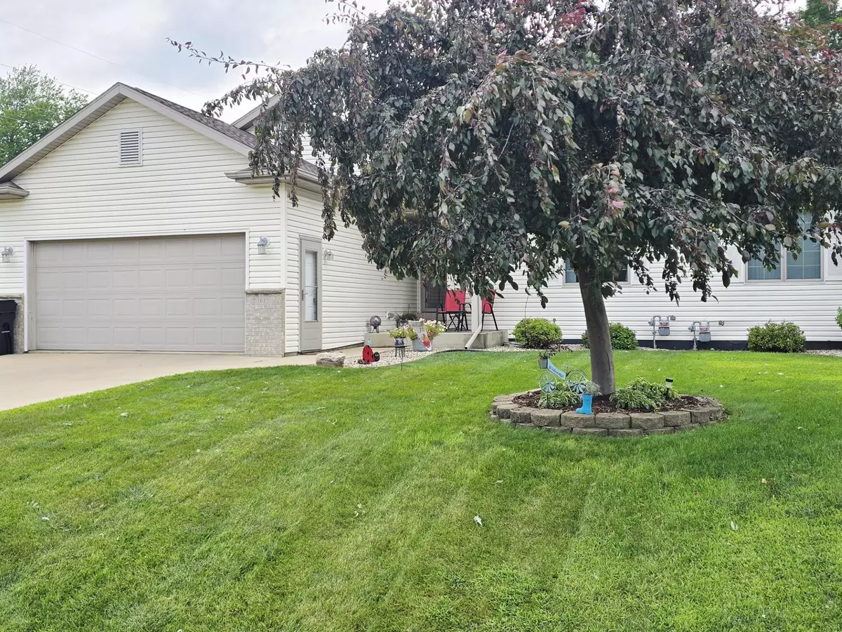 Austin, MN 55912,1612 17th ST SW