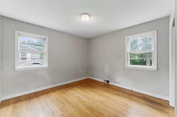 Brooklyn Center, MN 55430,5715 Emerson AVE N