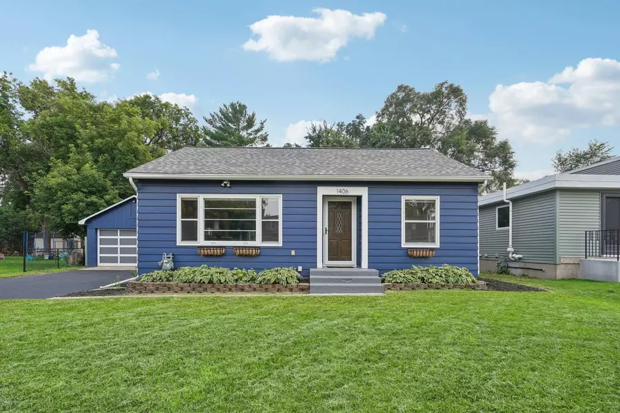 1406 Cambridge ST, Hopkins, MN 55343