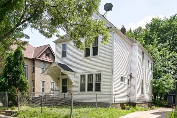 42 Front AVE, Saint Paul, MN 55117