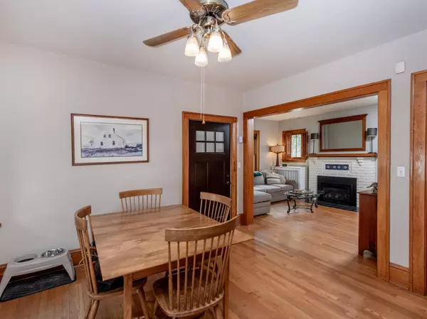 Saint Paul, MN 55104,2077 Selby AVE