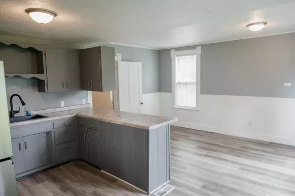 Blue Earth, MN 56013,613 S Galbraith ST