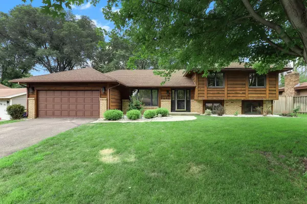 Burnsville, MN 55306,1010 E 157th ST
