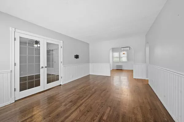 Richfield, MN 55423,6933 Nicollet AVE