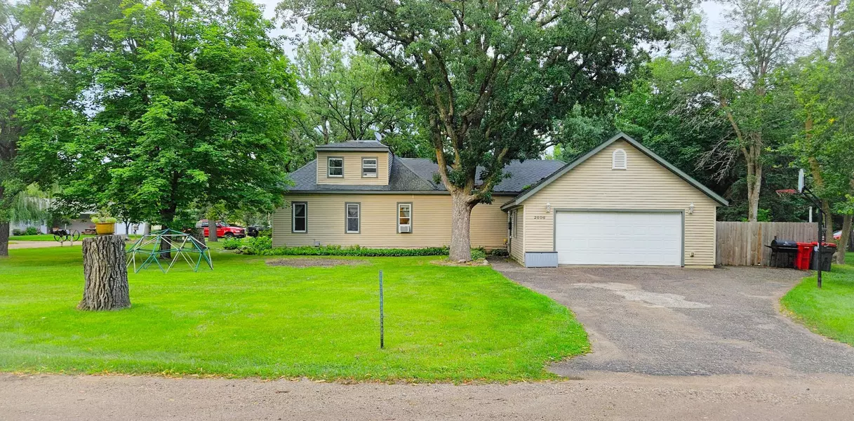 2606 Sessions ST NW, Alexandria, MN 56308