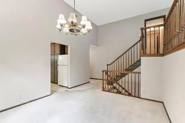 Eagan, MN 55123,1254 Balsam TRL E