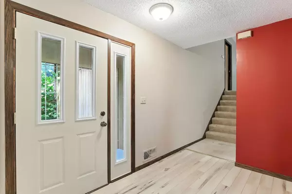 Eagan, MN 55123,1254 Balsam TRL E