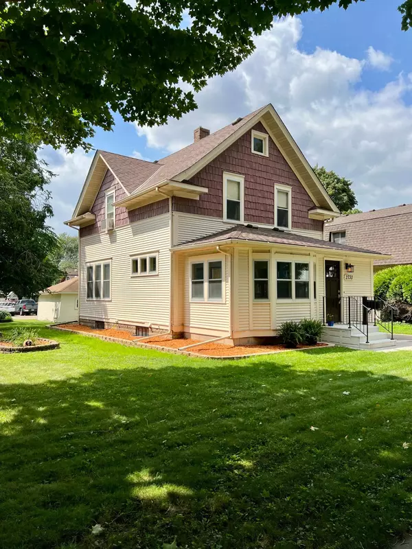 2730 Ulysses ST NE, Minneapolis, MN 55418