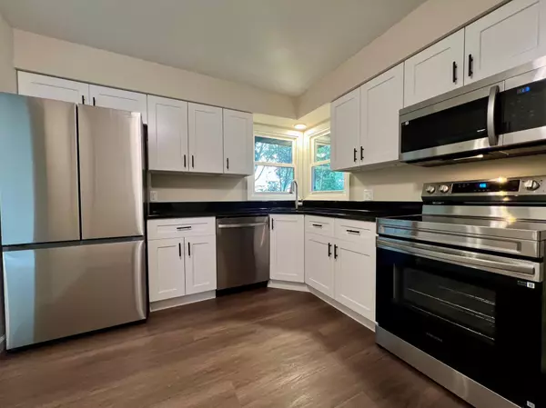 Brooklyn Center, MN 55429,5400 Sailor LN