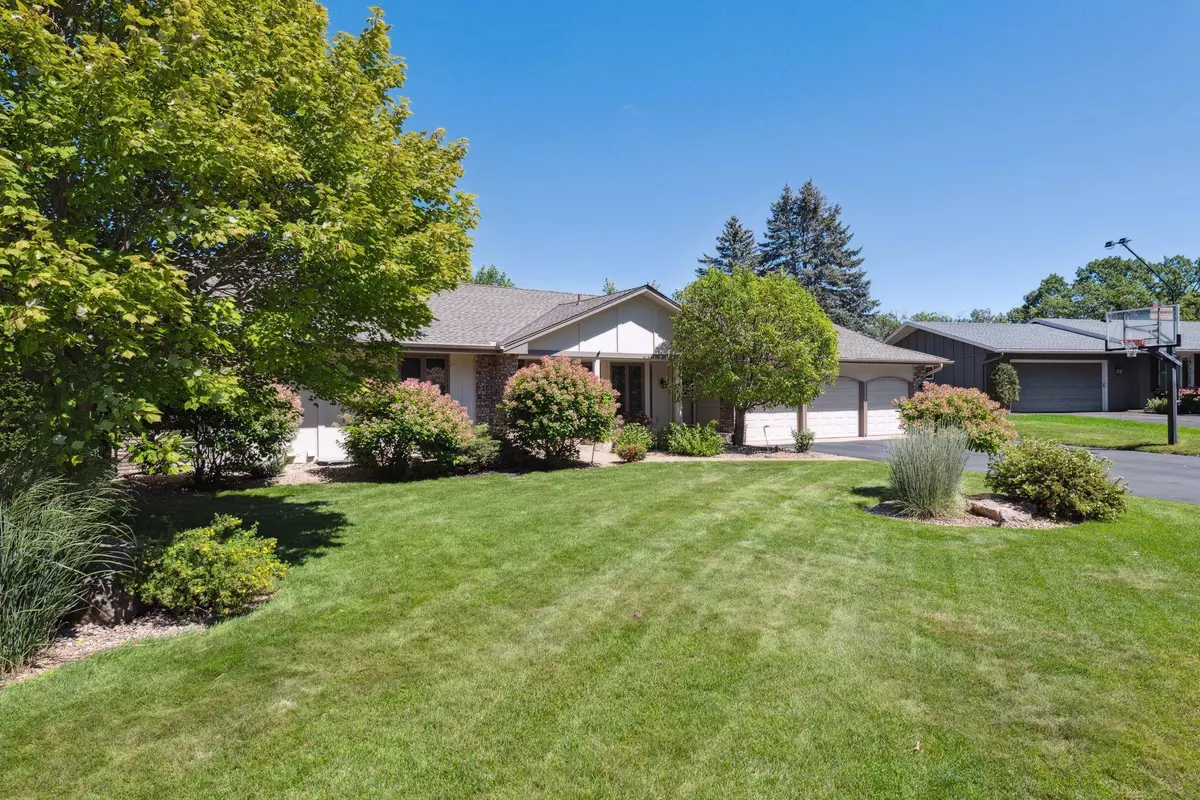 Edina, MN 55436,6136 Arctic WAY