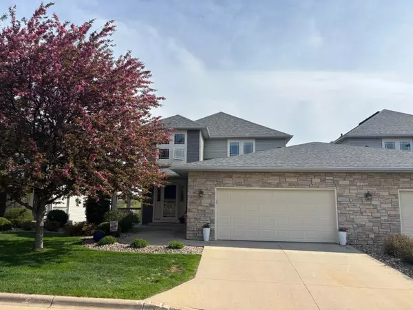 1498 Willow Point LN SW, Rochester, MN 55902