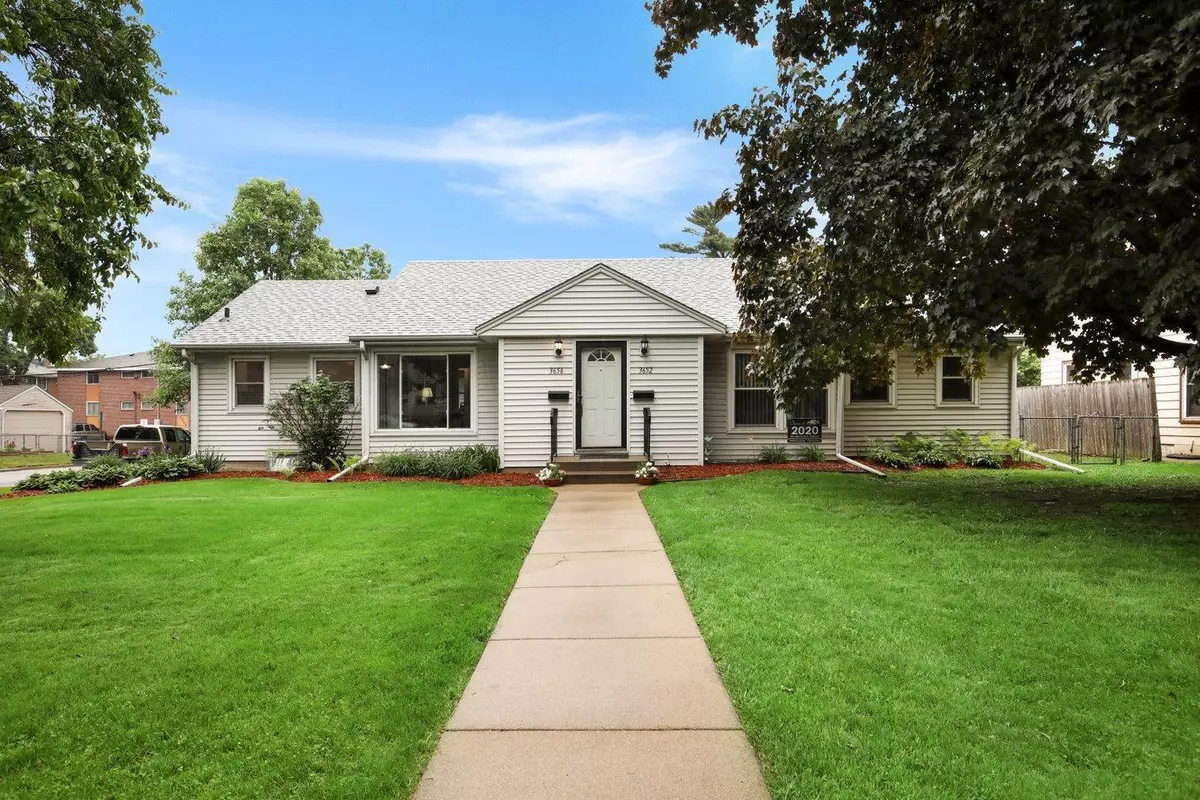 Robbinsdale, MN 55422,3652 Hubbard AVE N