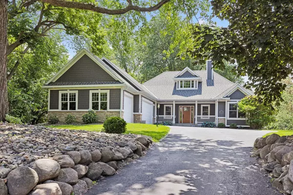 Maplewood, MN 55109,974 County Road C E