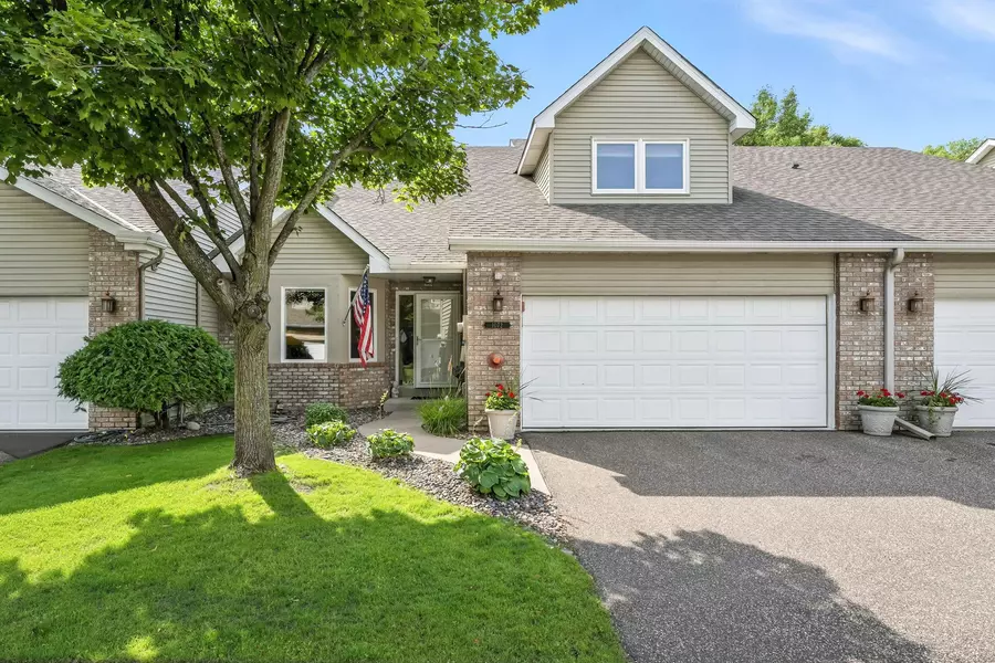 1072 Trenton CIR N, Plymouth, MN 55441