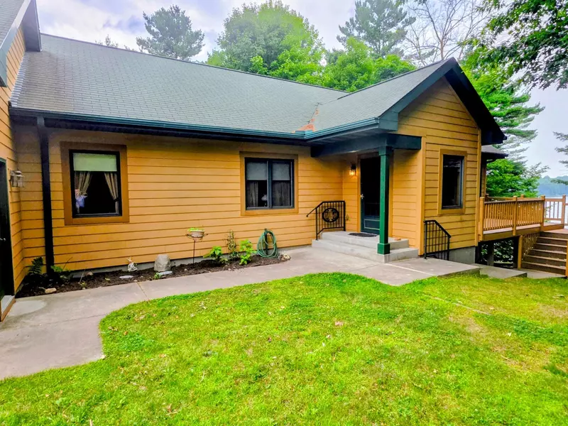 618 29 1/2 AVE #B, Lakeland Twp, WI 54813