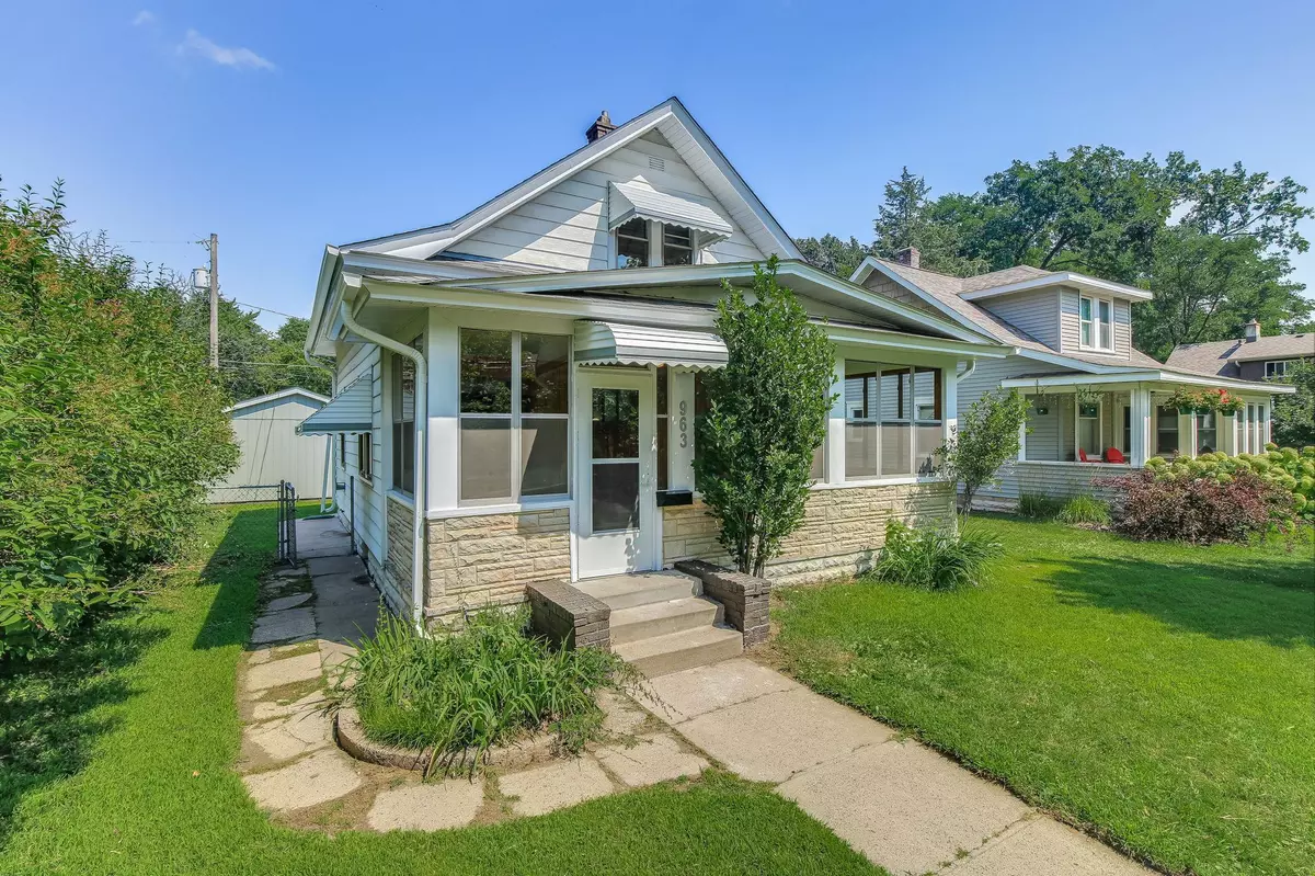 Saint Paul, MN 55103,963 Orchard AVE