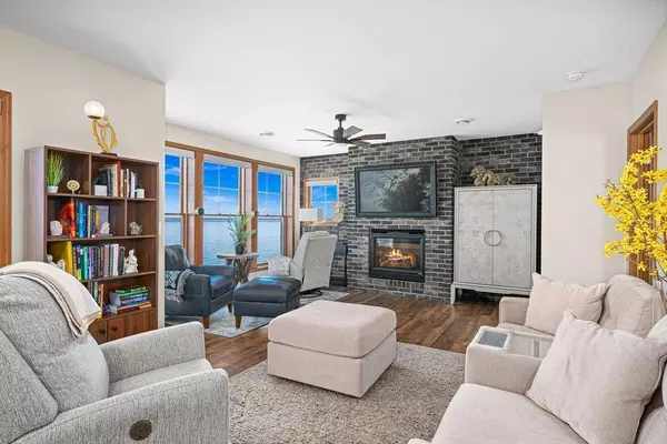 Duluth, MN 55812,2024 Water ST #10