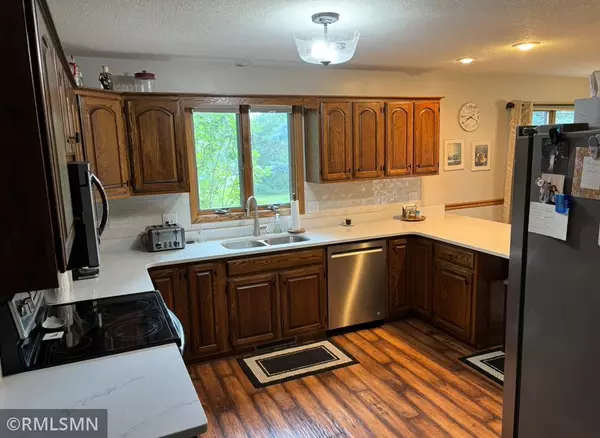 Glencoe, MN 55336,205 Wacker DR