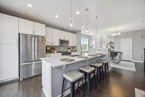 Woodbury, MN 55129,4343 Corn Silk LN
