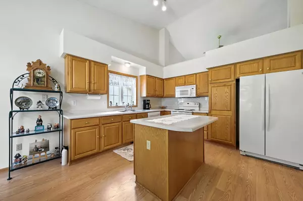 Apple Valley, MN 55124,12888 Falcon DR