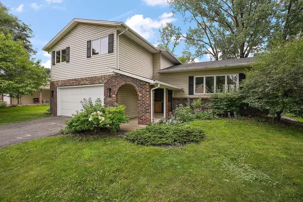 Apple Valley, MN 55124,13820 Holyoke PATH
