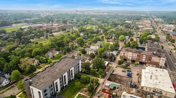 Minneapolis, MN 55418,910 19th AVE NE