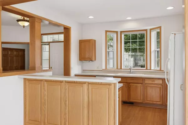 Woodbury, MN 55125,807 Woodduck DR